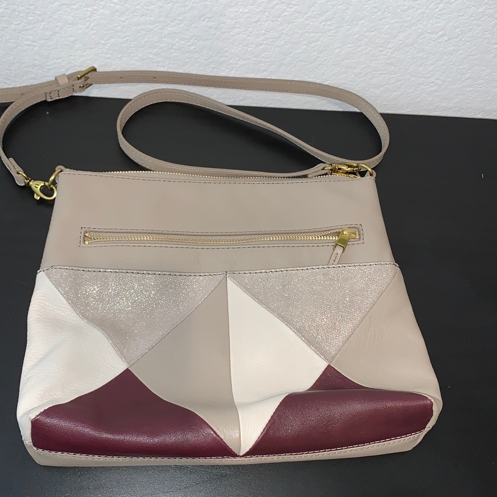 Fossil Fiona Leather Crossbody Bag in Champagne